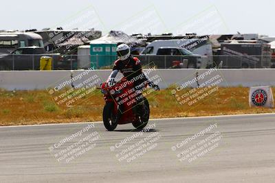 media/Apr-30-2023-CRA (Sun) [[020fcf5d43]]/Race 11-600 Expert Superbike/